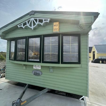 Seaside Chalet Βίλα Quilty Εξωτερικό φωτογραφία
